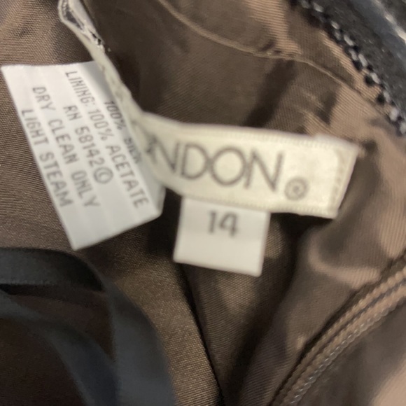 NWT Maggy London dress Formal and flowy - Picture 12 of 12